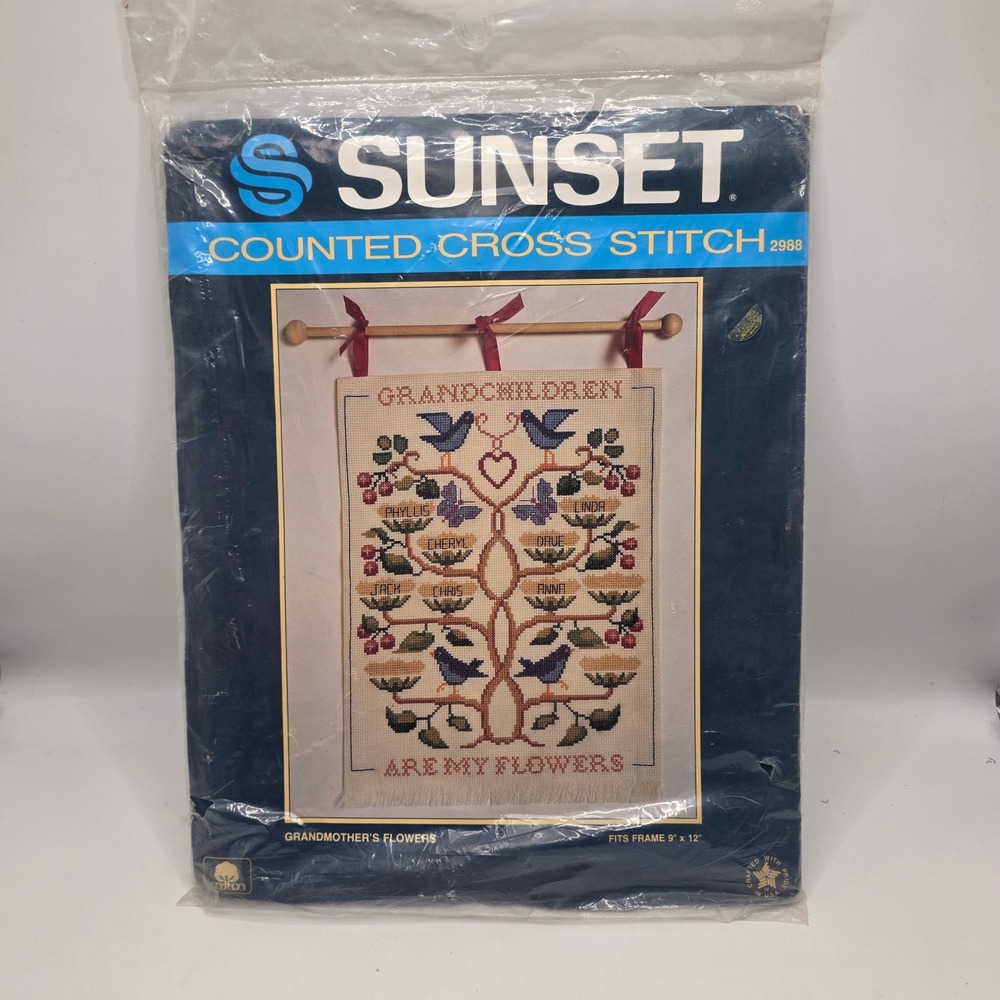 Sunset Cross Stitch Kit Unisex Beige Grandchildren Family Tree Vintage DIY